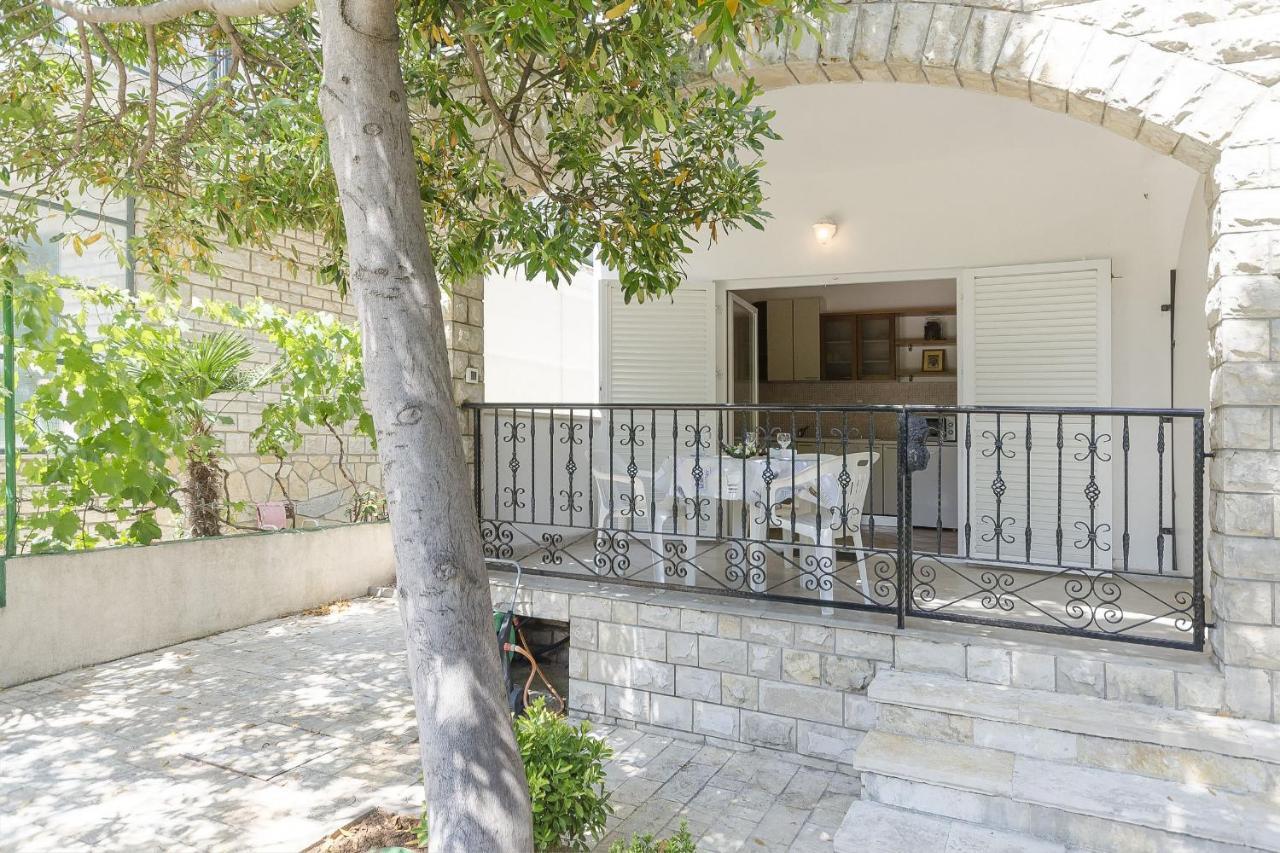 Apartments Karolina Vodice Exterior foto